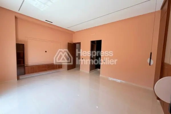 Belle villa avec piscine privée à Targa