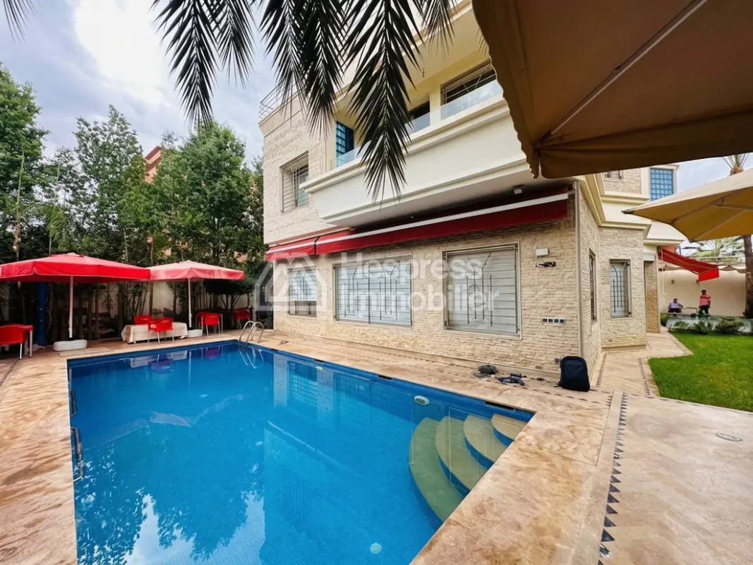 Splendid 4-bedroom villa with private pool in Targa