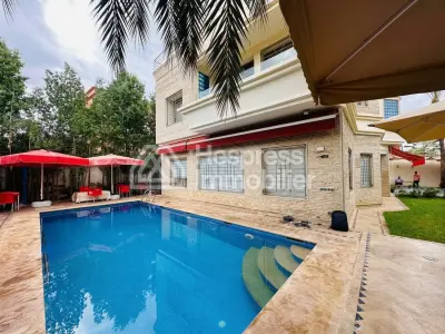 Splendid 4-bedroom villa with private pool in Targa
