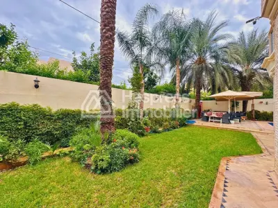 Splendid 4-bedroom villa with private pool in Targa
