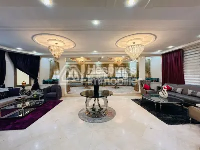 Splendid 4-bedroom villa with private pool in Targa