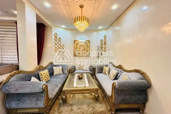 فيلا رائعة مكونة من 4 غرف نوم مع مسبح خاص في تارغا