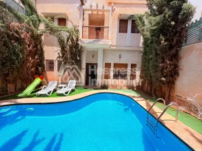 Beautiful 4-bedroom villa with private pool in Targa