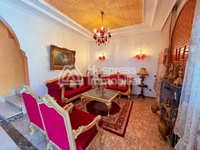 Beautiful 4-bedroom villa with private pool in Targa