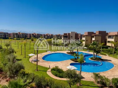 شقة رائعة بثلاث غرف نوم في بريستيجيا