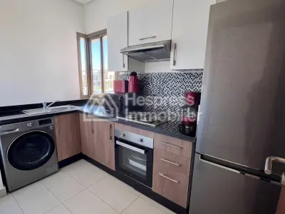 شقة رائعة بثلاث غرف نوم في بريستيجيا