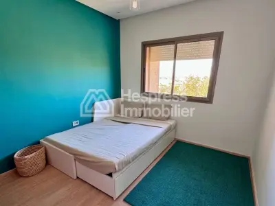 شقة رائعة بثلاث غرف نوم في بريستيجيا