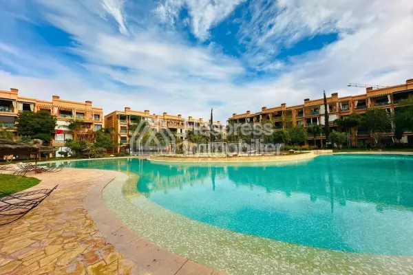 Magnifique rez de jardin 2 chambres – Agdal