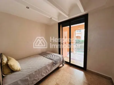 Magnifique rez de jardin 2 chambres – Agdal
