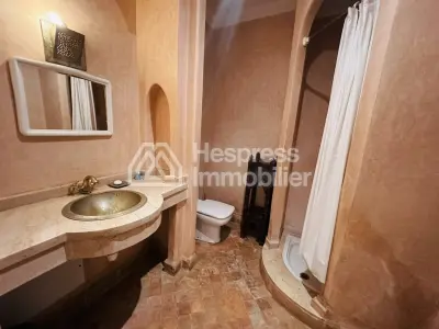 Furnished single-storey villa with private pool