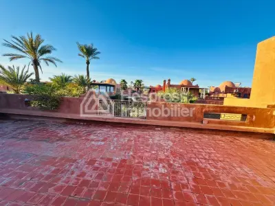 Furnished single-storey villa with private pool