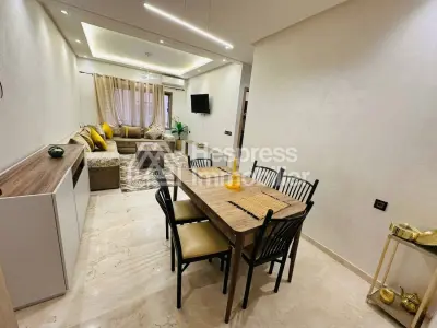 Modern 2-bedroom apartment with pool