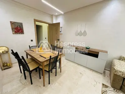 Modern 2-bedroom apartment with pool