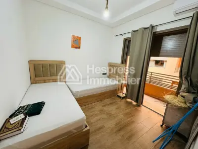 Modern 2-bedroom apartment with pool