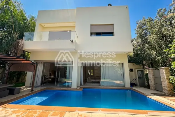 Belle villa de 500 m² avec piscine à Targa