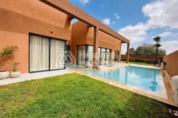 Single-story villa – 4 suites – Private pool
