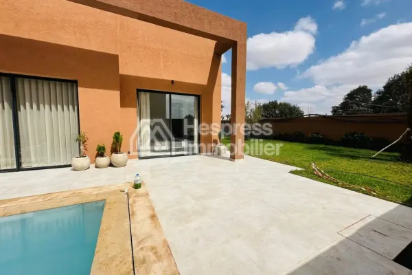 Single-story villa – 4 suites – Private pool
