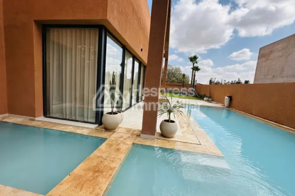 Single-story villa – 4 suites – Private pool