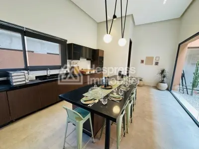 Single-story villa – 4 suites – Private pool