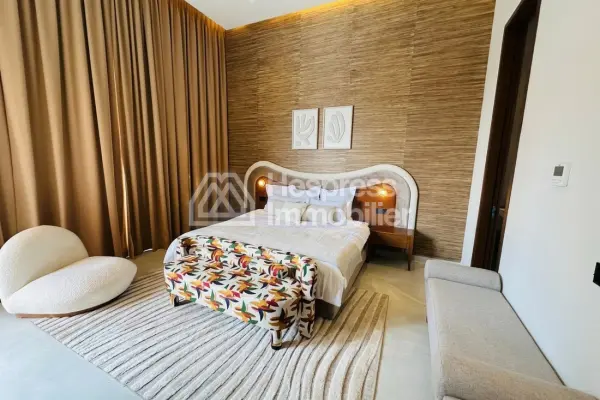 Single-story villa – 4 suites – Private pool
