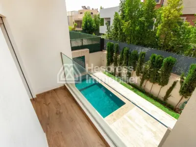 Belle villa avec piscine privée à Targa