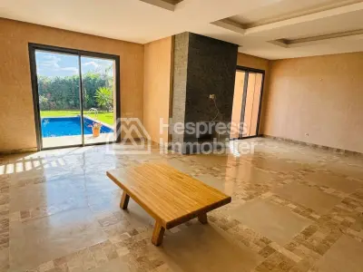 فيلا ساحرة بثلاث غرف نوم مع مسبح - منتجع جولف