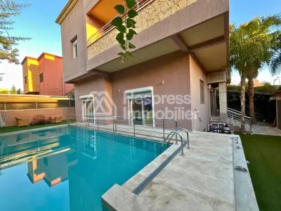 Belle villa meublée avec piscine privée à Targa