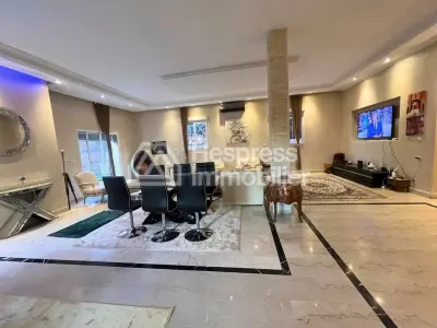 Belle villa meublée avec piscine privée à Targa