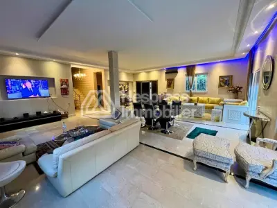 Belle villa meublée avec piscine privée à Targa