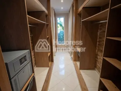 Belle villa meublée avec piscine privée à Targa