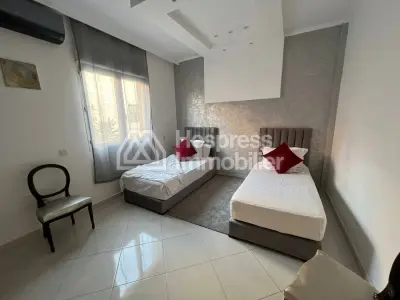 Belle villa meublée avec piscine privée à Targa