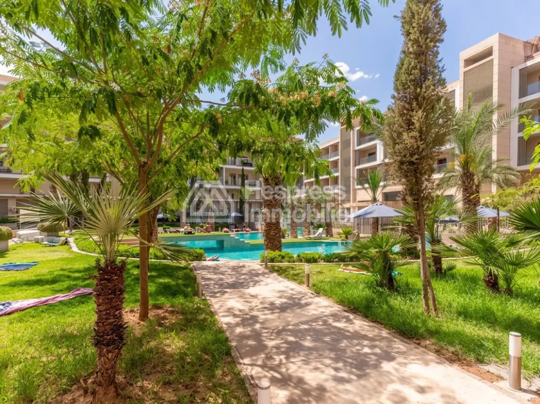 Superb furnished apartment in a residence with a swimming pool