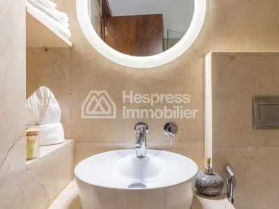 Superb furnished apartment in a residence with a swimming pool