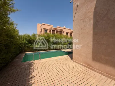 Magnifique villa 400 m² avec piscine privée Targa