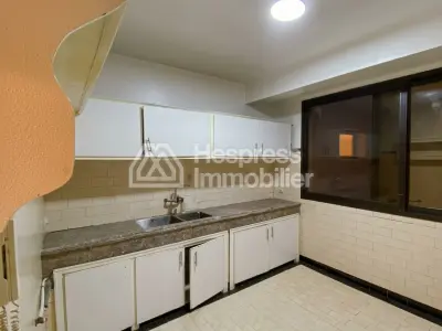 Spacieux appartement en plein Boulevard M6