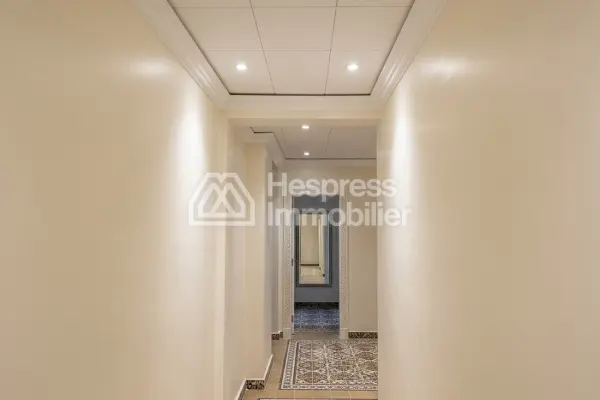 Spacious apartment right on Boulevard M6