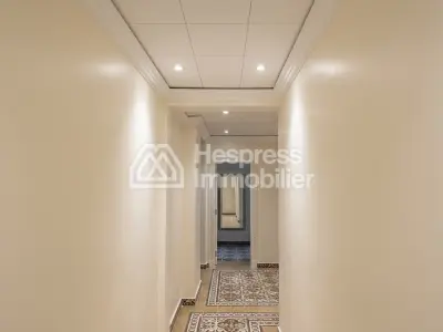 Spacieux appartement en plein Boulevard M6