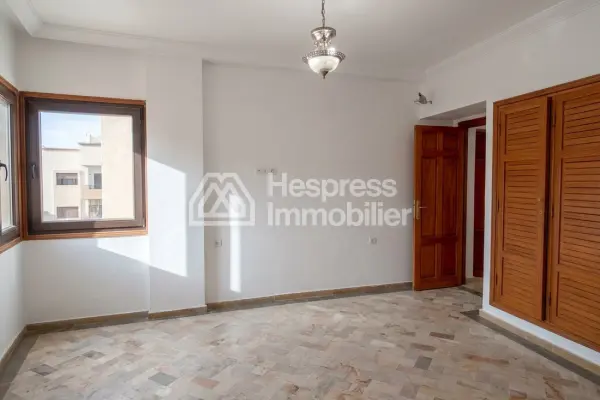 Spacious apartment right on Boulevard M6
