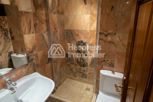 Spacious apartment right on Boulevard M6