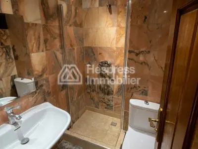 Spacieux appartement en plein Boulevard M6