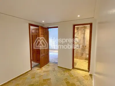 Spacieux appartement en plein Boulevard M6