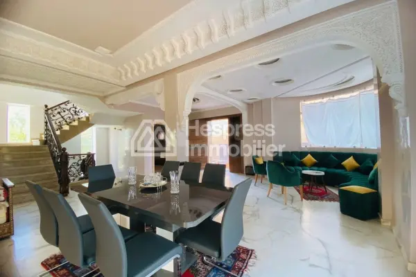 Beautifully furnished villa with pool – Targa