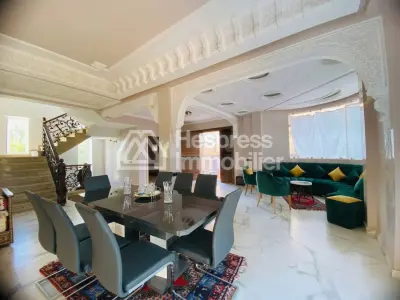Beautifully furnished villa with pool – Targa