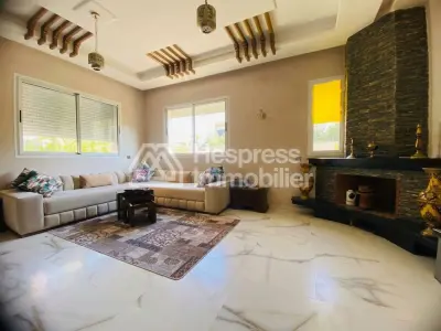 Beautifully furnished villa with pool – Targa