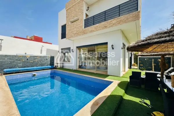Stunning modern villa with private pool in Hay Targa