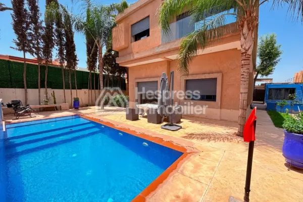 Beautiful 4-bedroom villa with private pool in Targa