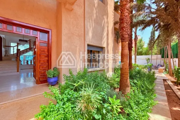 Beautiful 4-bedroom villa with private pool in Targa