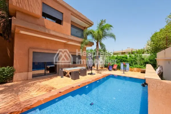 Beautiful 4-bedroom villa with private pool in Targa