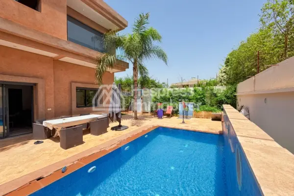 Beautiful 4-bedroom villa with private pool in Targa