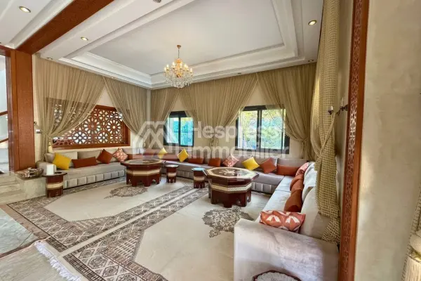 Beautiful 4-bedroom villa with private pool in Targa
